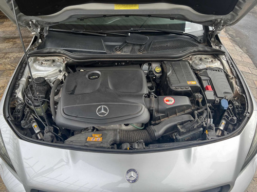 Imagem 8 de 9 de Mercedes-benz Classe Cla 2014 1.6 1st Edition Turbo 4p