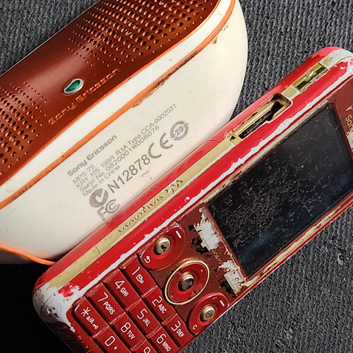 Sony Ericsson Walkman W660 18 Juegos, Movistar Con Accesorios,¡ Leer Descripcion!!, Celular Retro Coleccion Antiguo Old W200 W700 Nokia 1100 1108 1208 Terracota (Usado)