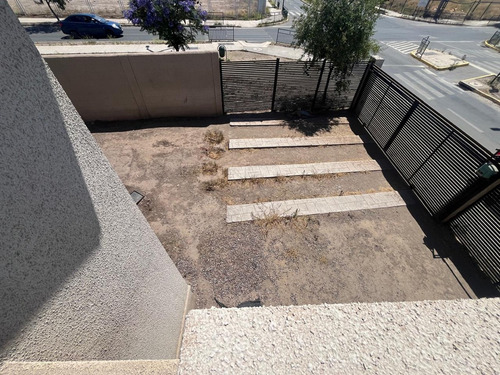 Casa En Terreno De 320 M2 En Laguna Del Sol, Padre Hurtado.