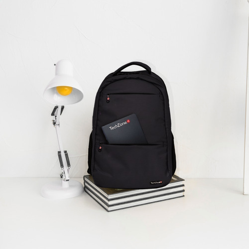 Mochila De Poliester Techzone Warrior Laptop 15.6puLG Ne /vc Color Negro