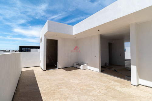 Casa En Venta En Coto Fonteé, Solares Zapopan Jalisco.