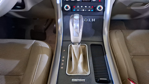 Lincoln MKS 3.7 V6 AT