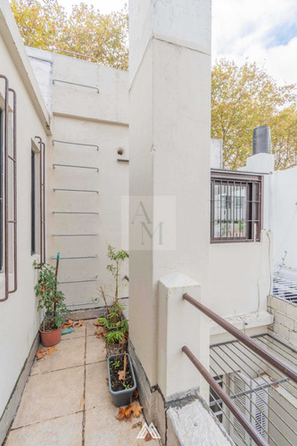 Venta De Casas De Altos En Malvin A Metros Del Mar, Cochera