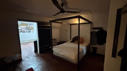 Casa De Una Planta En La Colonia Aleman