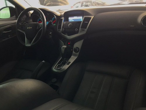 Imagem 8 de 11 de Chevrolet Cruze