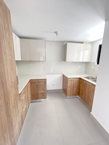 Apartamento De  3 Habitaciones En Alquiler Totalmente Nuevo En Alquiler En Naco Cod. 36574