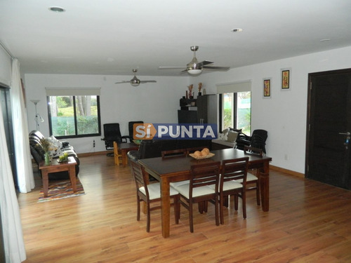 Imagen 3 de 16 de Casa En Venta - La Arbolada