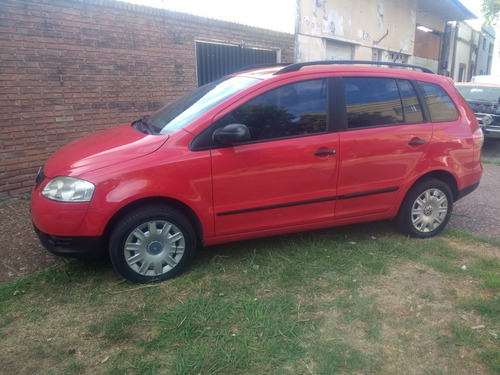 Volkswagen Suran 1.6 I Comfortline 90a 2010