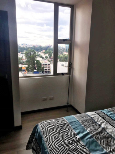 Imagen 8 de 11 de Bonito Apartamento De 2 Habs En Alquiler En Zona 14
