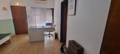 En Venta En Caseros Centro Departamento De 2 Ambientes F: 10174