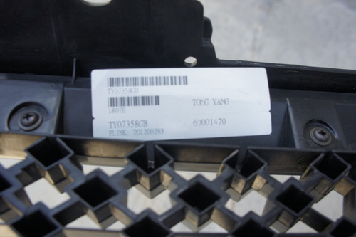 Imagen 3 de 6 de Parrilla Central Para Toyota Rav4 Modelos 2006, 2007, 2008