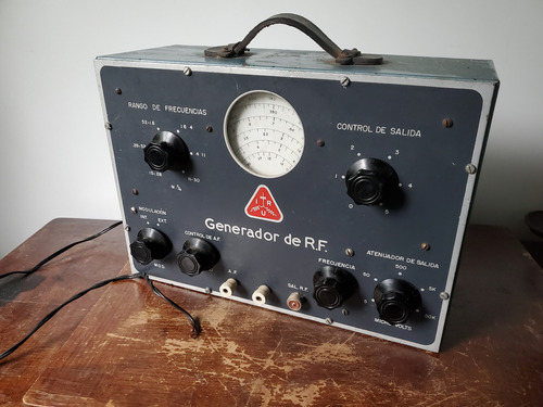 Antiguo Generador De Radio Frecuencia