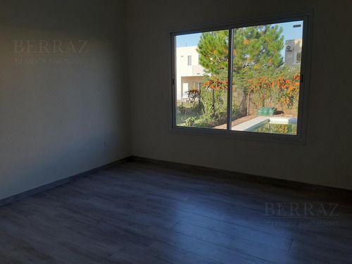 Casa En Venta En Pilar Del Este, Santa Emilia - Pilar