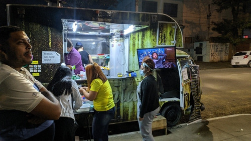 Imagem 8 de 15 de Food Truck