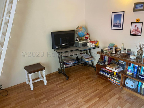 Townhouse En Venta En La Alameda