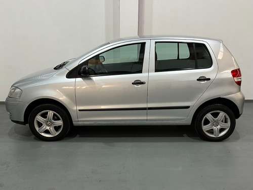 Imagen 3 de 19 de Volkswagen Fox 1.6 Trendline Comfortline Highline Gol Trend