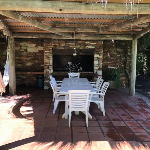 Muy Buena Casa En Solanas A 2 Cuadras De La Playa