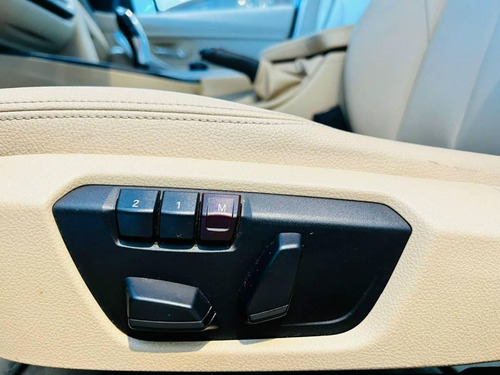 Imagem 13 de 15 de Bmw 320i Modern Tb 2.0/a.flex *interior Claro*