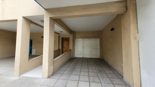 Venta De Edificio Sobre Calle Alem Al 700, Morón