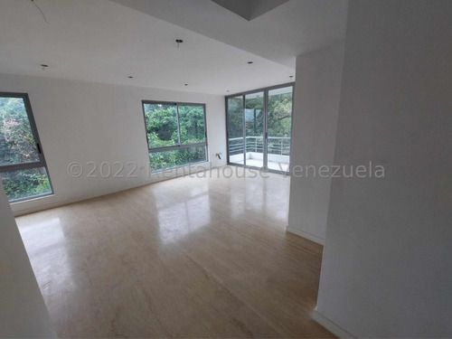 Se Vende Apartamento En Country Club Ccs Pm 2325370
