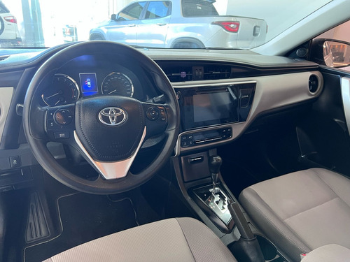 Toyota Corolla 1.8 Xei At