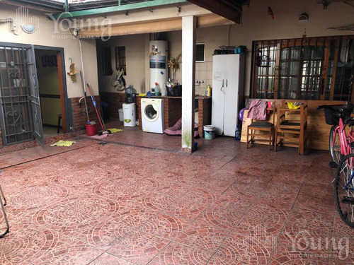 Casa 4 Ambientes En Venta En Villa Domínico