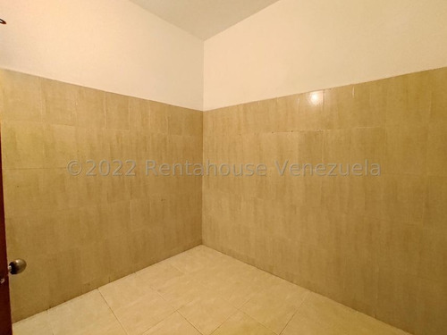 Imagen 8 de 10 de Local En Alquiler En Urbanizacion El Centro Maracay 22-24631 Irrr