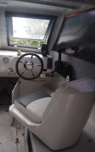 Imagen 4 de 8 de Benavidez 640 Cabinado Motor Mercury 60 Hp Arrelectrico Trim