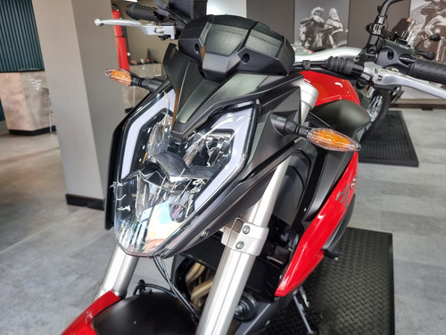 Voge 500 R - Moto Sport - Concesionario Oficial Rosario