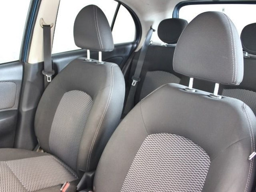 Nissan March Sv 1.6 16v Flex