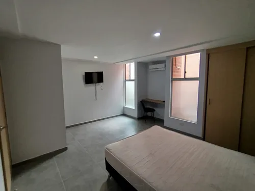 Arriendo Apartaestudio En Laureles