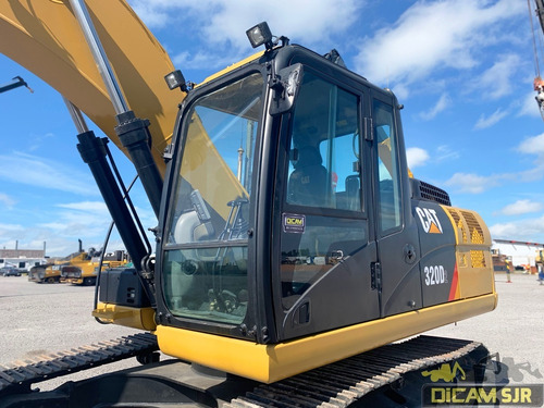 Imagen 10 de 13 de Excavadora Caterpillar 320d2 Año 2016