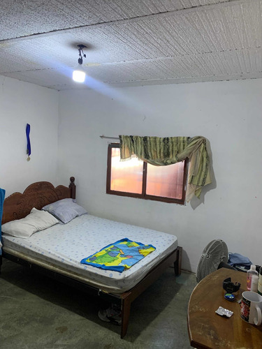 Imagen 10 de 14 de Casa Tres Habitaciones Un Baño 2 Puestos De Estacionamiento