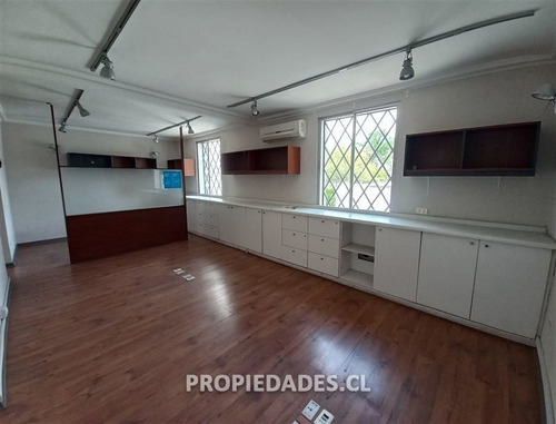 Imagen 10 de 21 de Oficina En Venta En Providencia/casa Ideal S. Profesionales