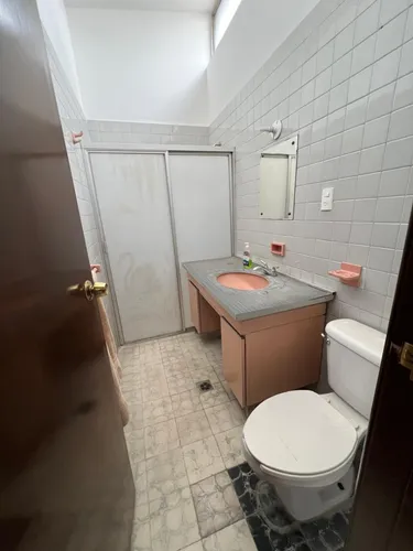 Venta Casa En Letrán Valle