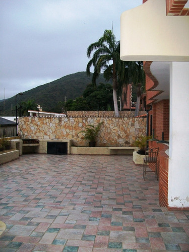 Imagen 2 de 14 de Apartamento 3 Habitaciones, 2 Baños, 1 P/e En Caribe
