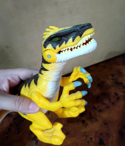 Jurassic World Velociraptor Dinosaur Hasbro Playskool