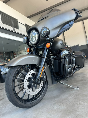 Harley Davidson Street Glide Special 114
