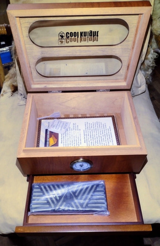 Imagen 7 de 10 de Humidor De Habanos 60 Puros Madera De Cedro Español + Yesque