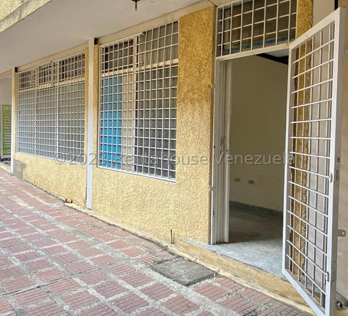 Local Con Gran Potencial Comercial En Venta Cabudare Cod 2 - 4 - 11104 Mehilyn Perez