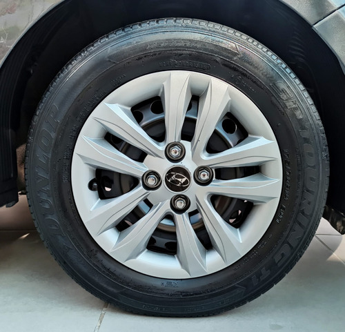 Imagem 7 de 8 de Hyundai Hb20 Comfort 1.0 2015 4p