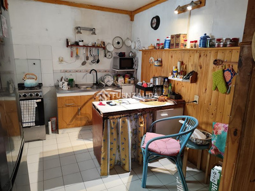 Casa En Venta De 2 Dorm. En Macul