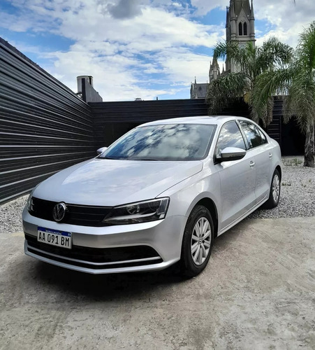 Volkswagen Vento 2.0 Advance 115cv