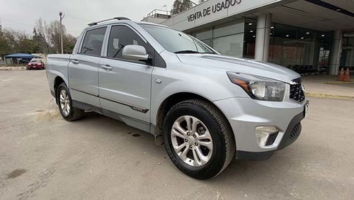 Imagen 2 de 14 de Ssangyong New Actyon 2.5 At 4x2 Dsl Nas 623 2017 Jgwt59