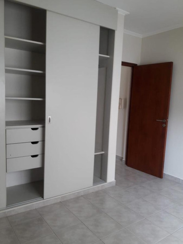 Imagen 3 de 10 de Departamento - Centro