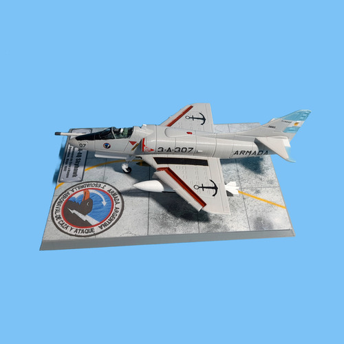 Maqueta Avión A Escala Argentino A-4 Q Skyhawk Malvinas