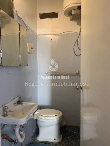 Venta Oficina Ciudad Vieja, Bs. Aires Y Zabala, 40 M2