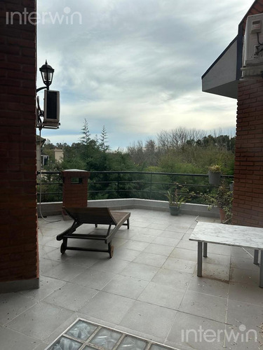 Casa En Los Pilares, 6 Ambientes, C/ Jardin Y Pileta - Venta -