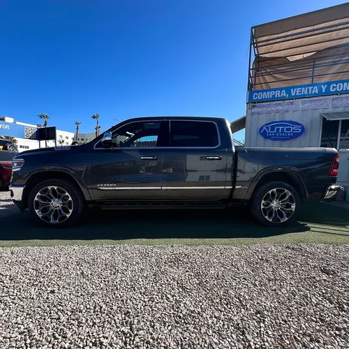 RAM Ram 1500 5.7 Hemi Limited 4X4 At