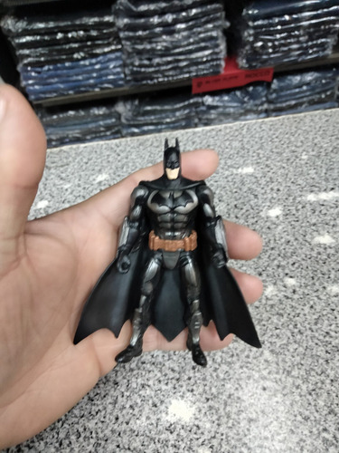 Dc Multiverse Batman, Armored Batsuit, Arkham City, 11 Cms!! (Usado)